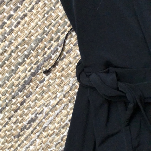 Merona black short sleeve women’s dress - Picture 2 of 4